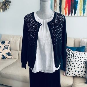 Jones New York Platinum silky Silver Sleeveless Shell Blouse